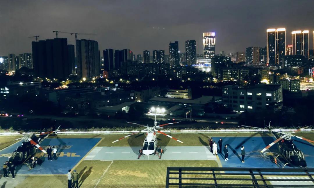 陕直股份向深圳用户交付三架贝尔407GXi直升机